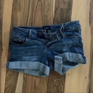 denim short shorts